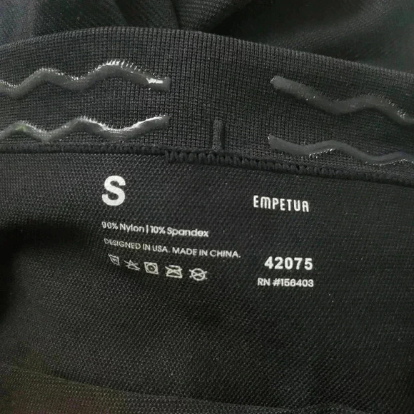 Empetua Black High Waisted Shaping Leggings NWT - S - Picture 9 of 9